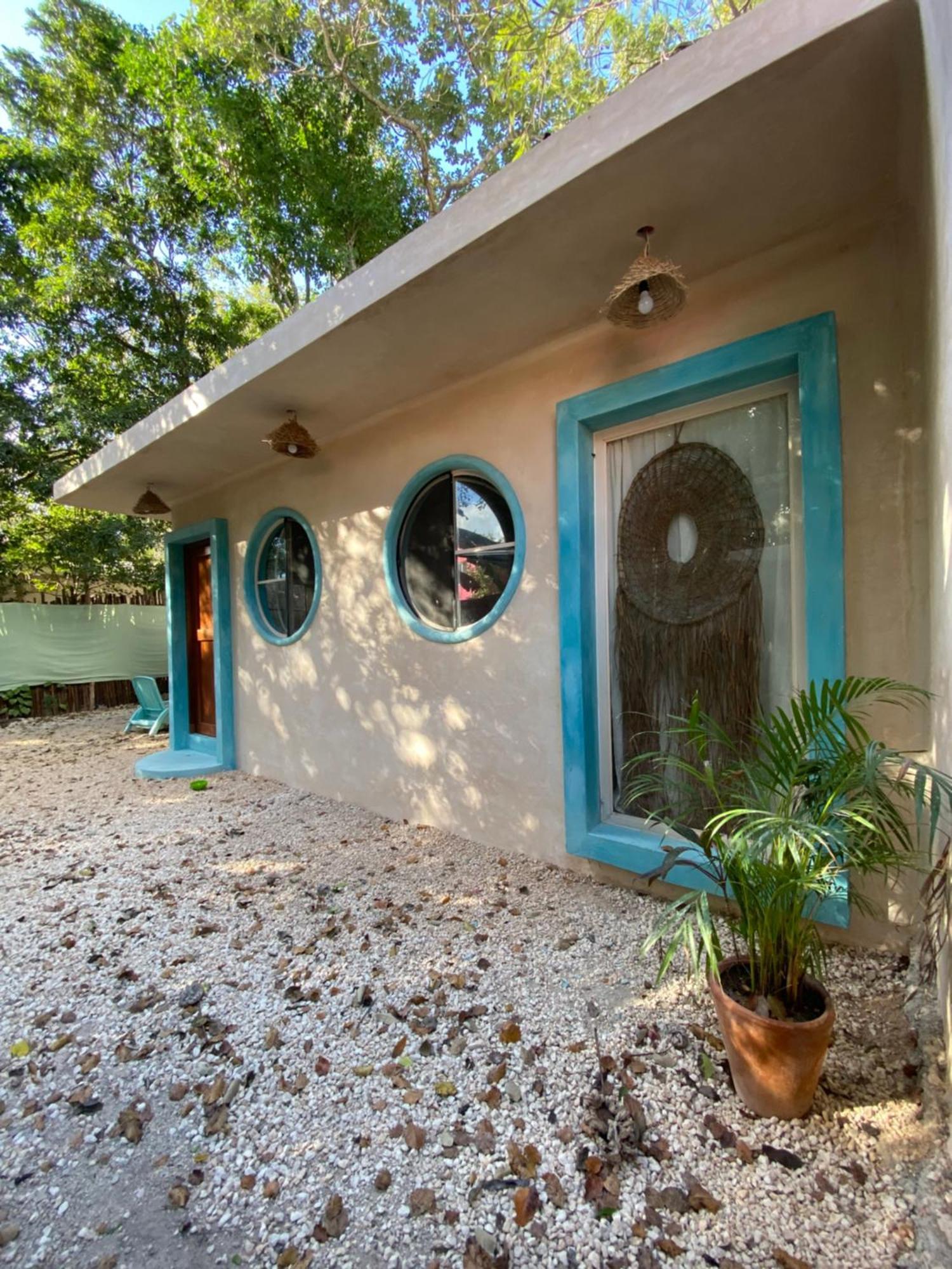 Hostal Mulut Tulum Pueblo Buitenkant foto