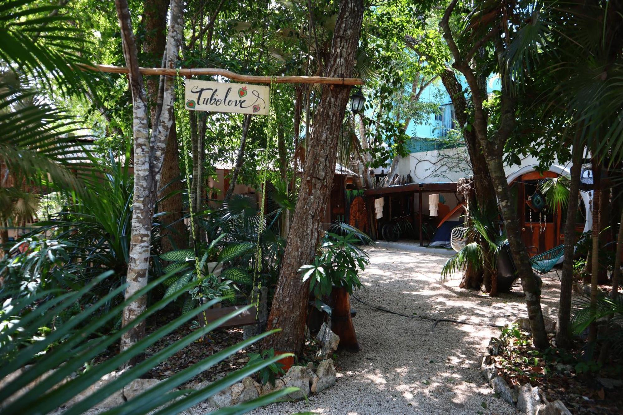 Hostal Mulut Tulum Pueblo Buitenkant foto