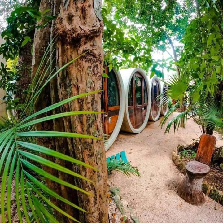 Hostal Mulut Tulum Pueblo Buitenkant foto