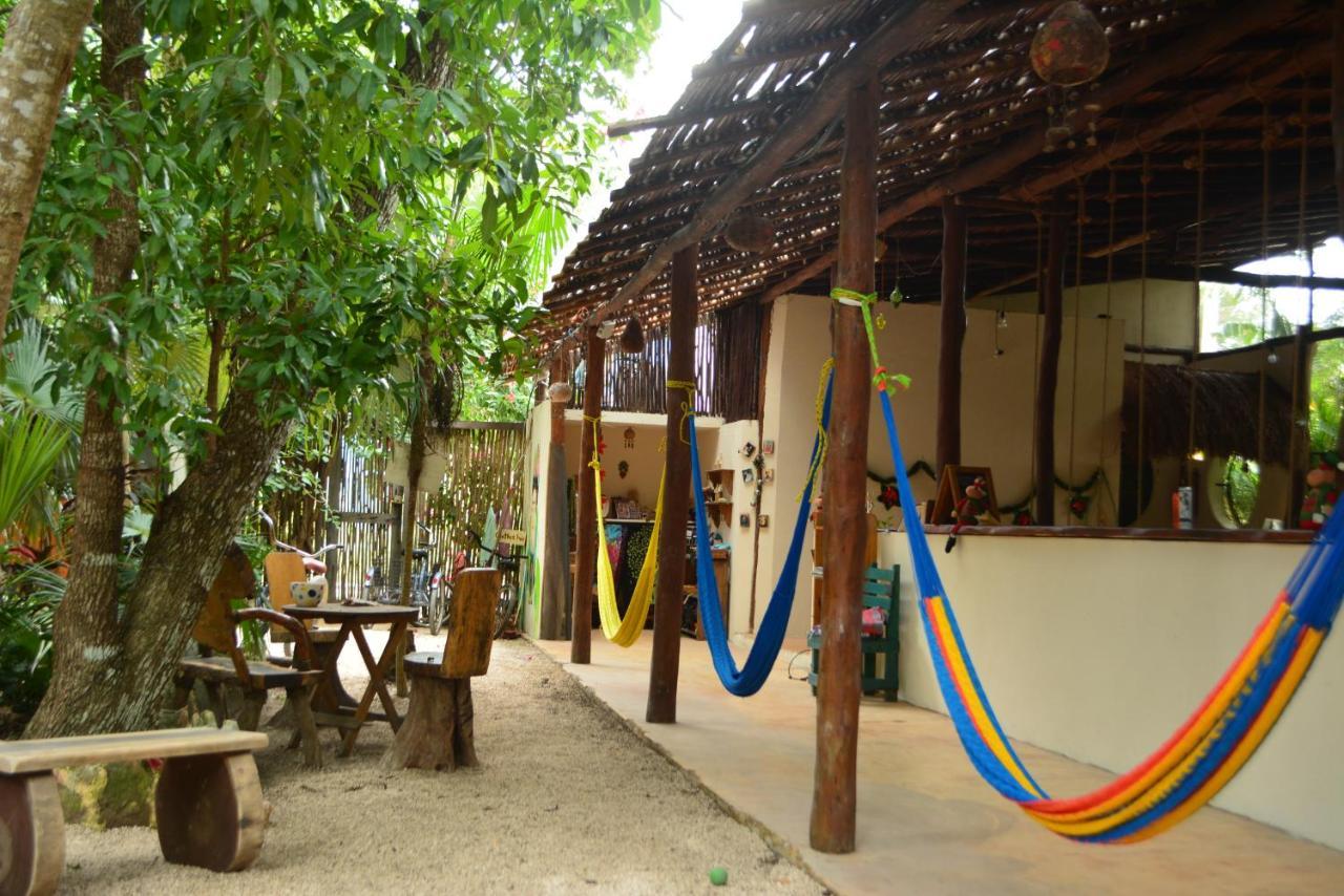 Hostal Mulut Tulum Pueblo Buitenkant foto