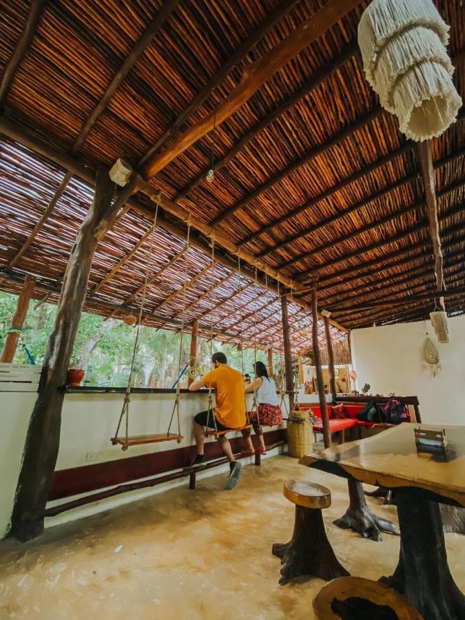 Hostal Mulut Tulum Pueblo Buitenkant foto
